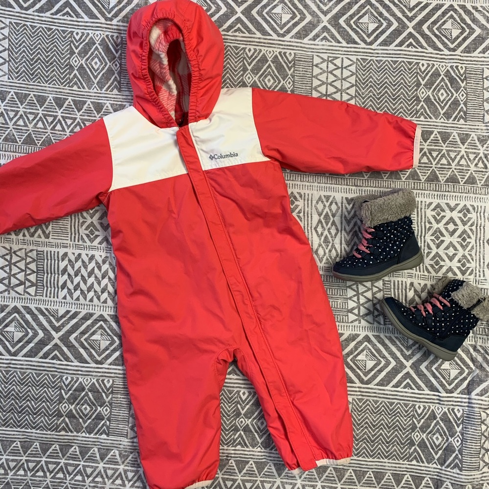 Warm double layered Columbia Snow suit